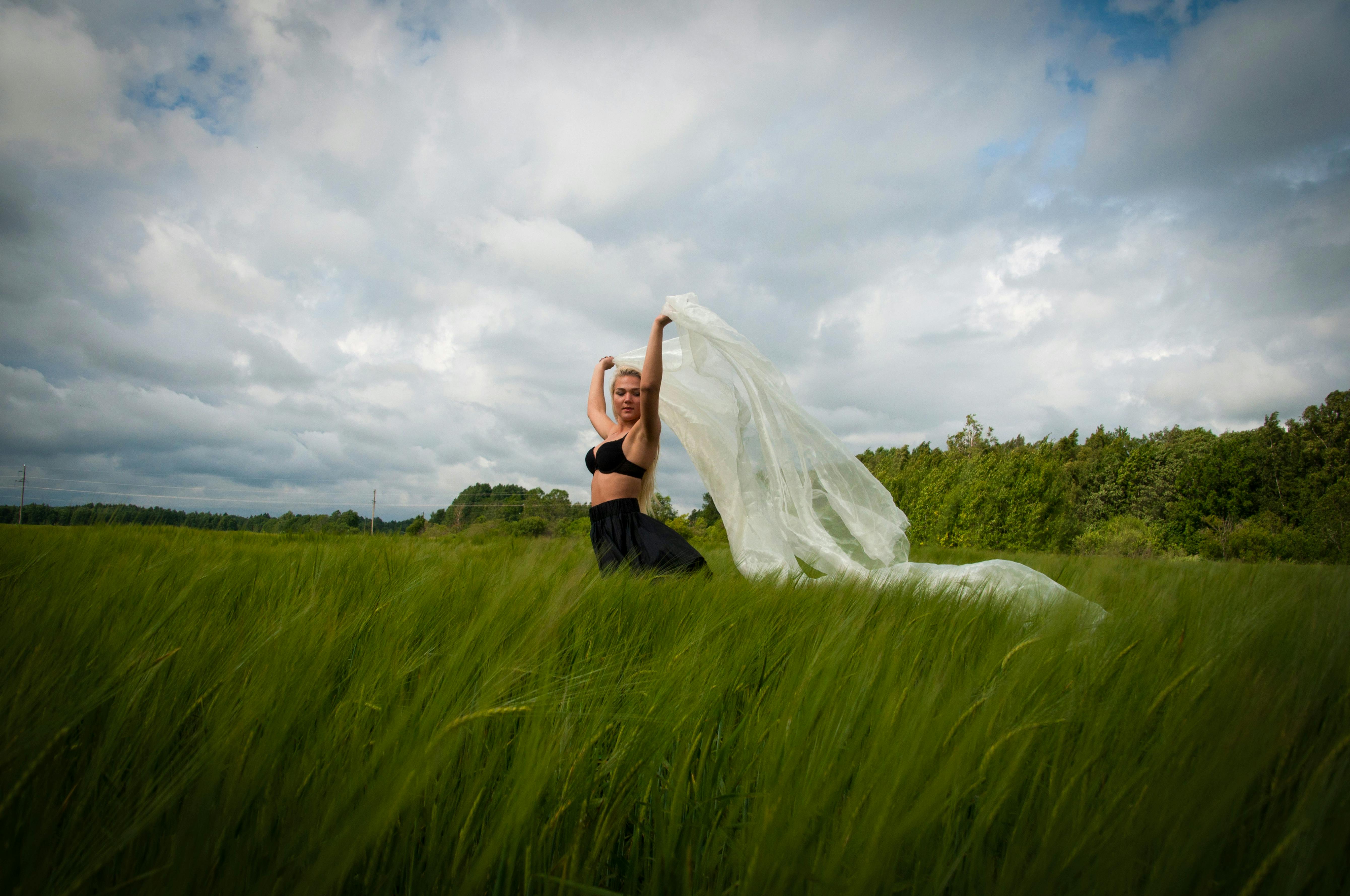 情感热门视频封面图片