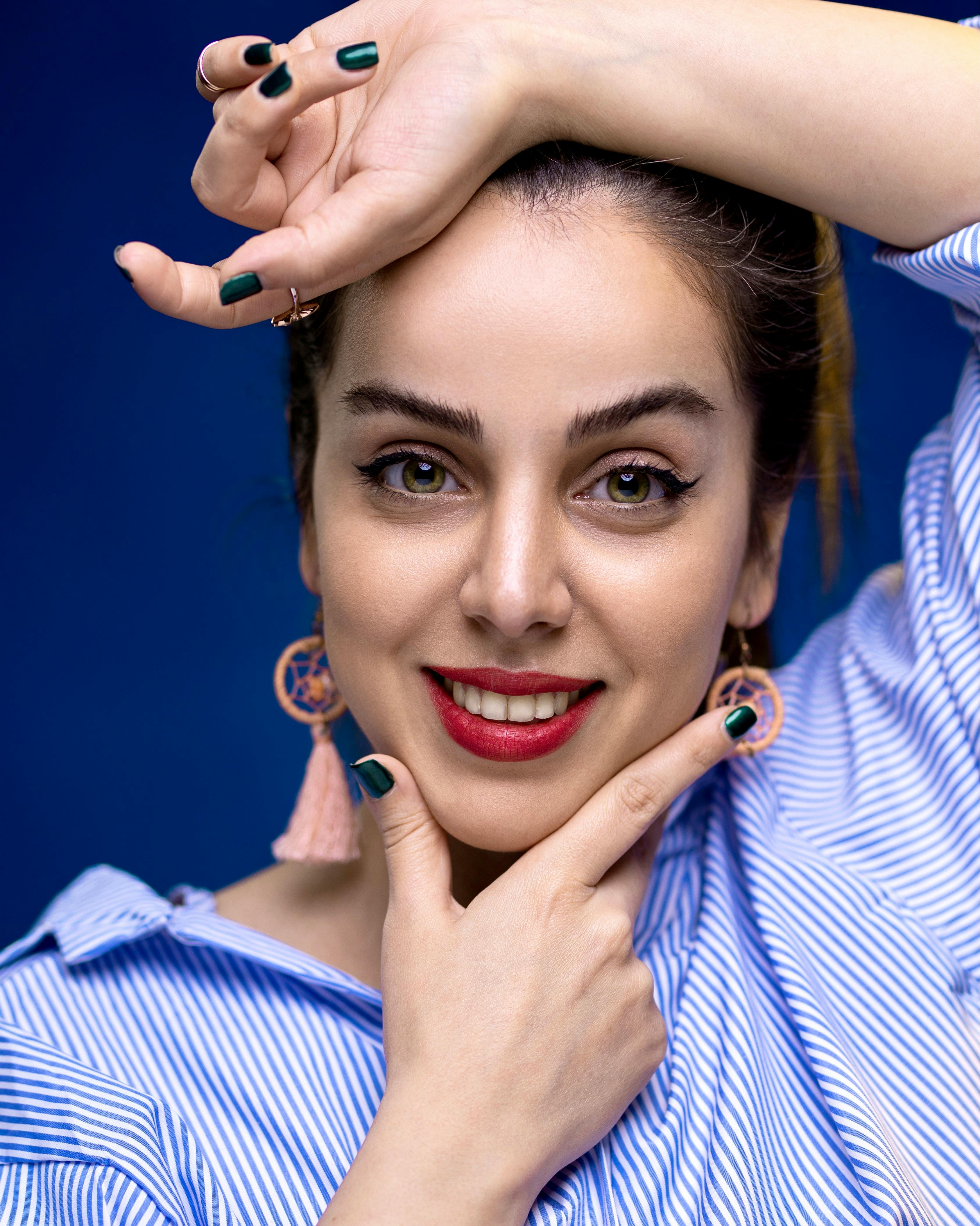 热闹娱乐主题图片